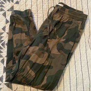 Hollister Camo Joggers